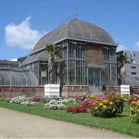 Lulu, Le Studio Du Chateau