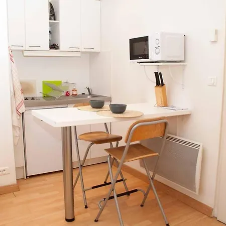 Lulu, Le Studio Du Chateau Nantes